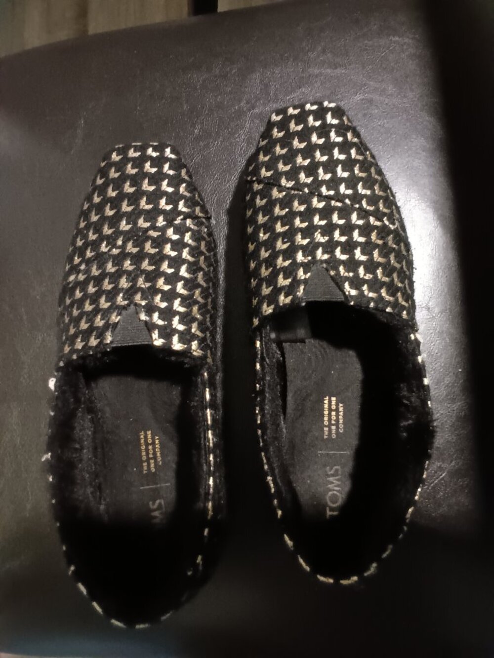 Tom's  Slipper Shoes in Black & Gold. Size 7.5